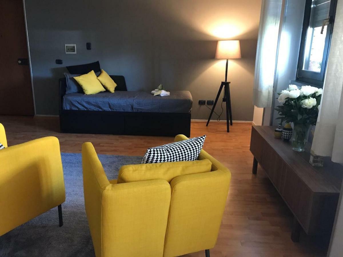 Domi Apartments Wellness Помпеи Экстерьер фото